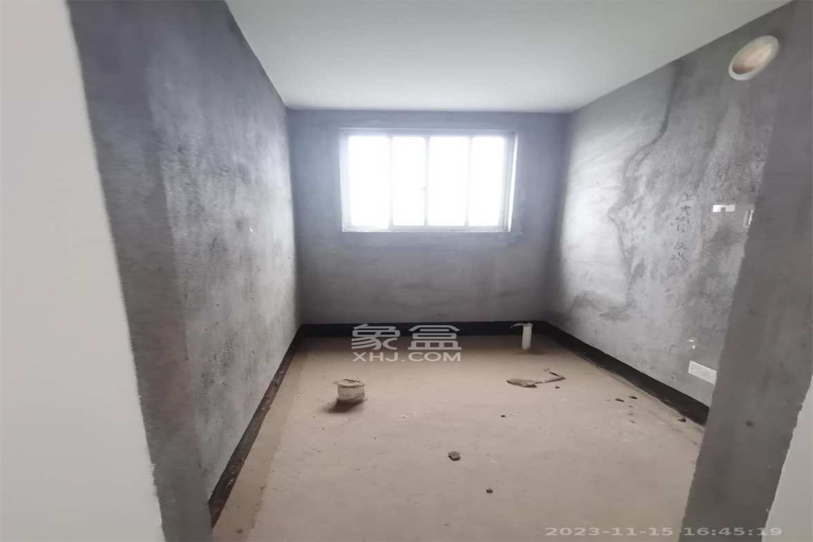 桃阳苑(省人大单位房)  4室2厅1卫    2000.0元/月 桃阳苑(省人大单位房)  4室2厅1卫    2000.0元/月室内图