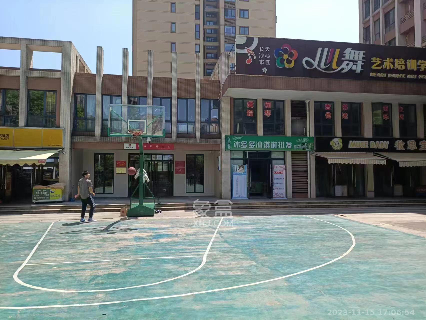 中建芙蓉工社   62.0㎡      3500.0元/月室内图