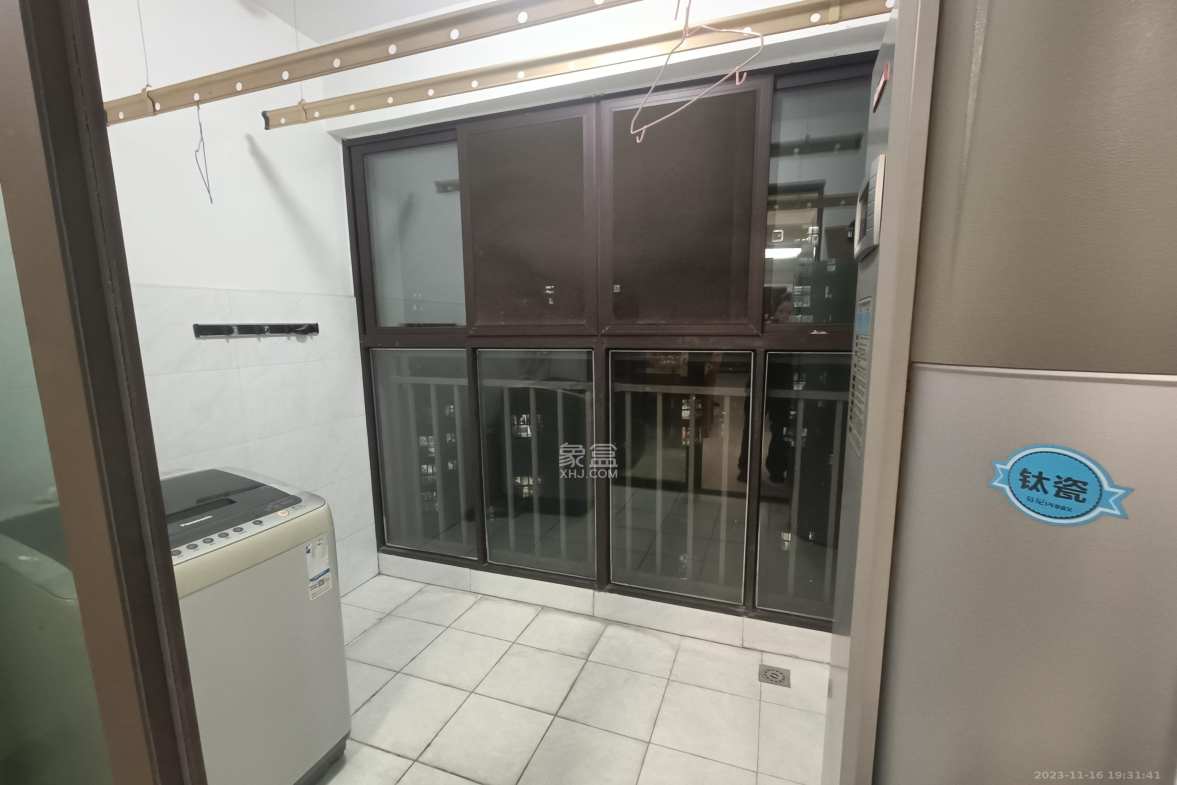 旭辉御府  3室2厅1卫   3000.00元/月室内图