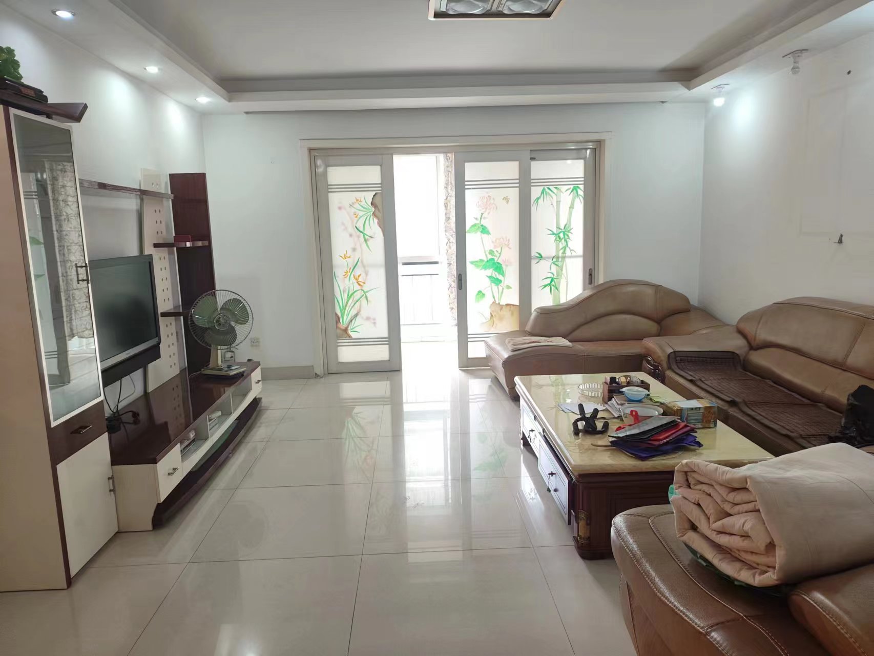 都市村庄  3室2厅2卫    60.0万