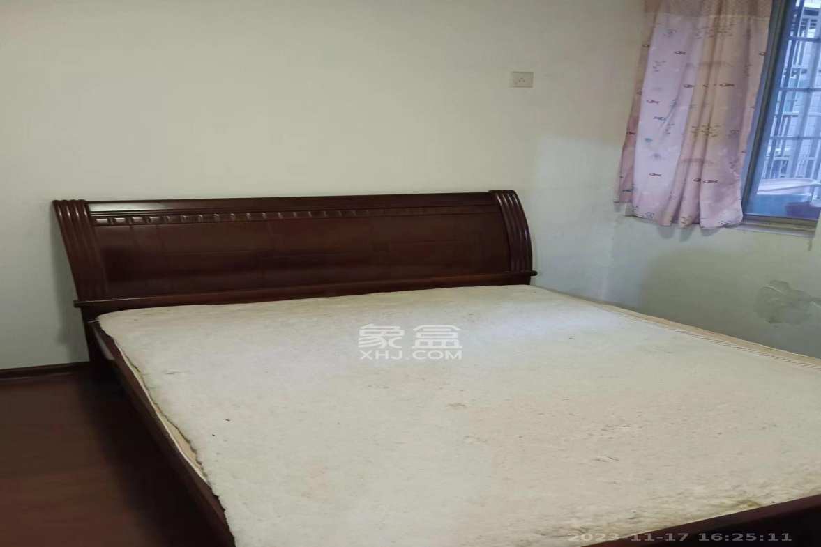 湘绣城  3室2厅1卫    1400.0元/月室内图