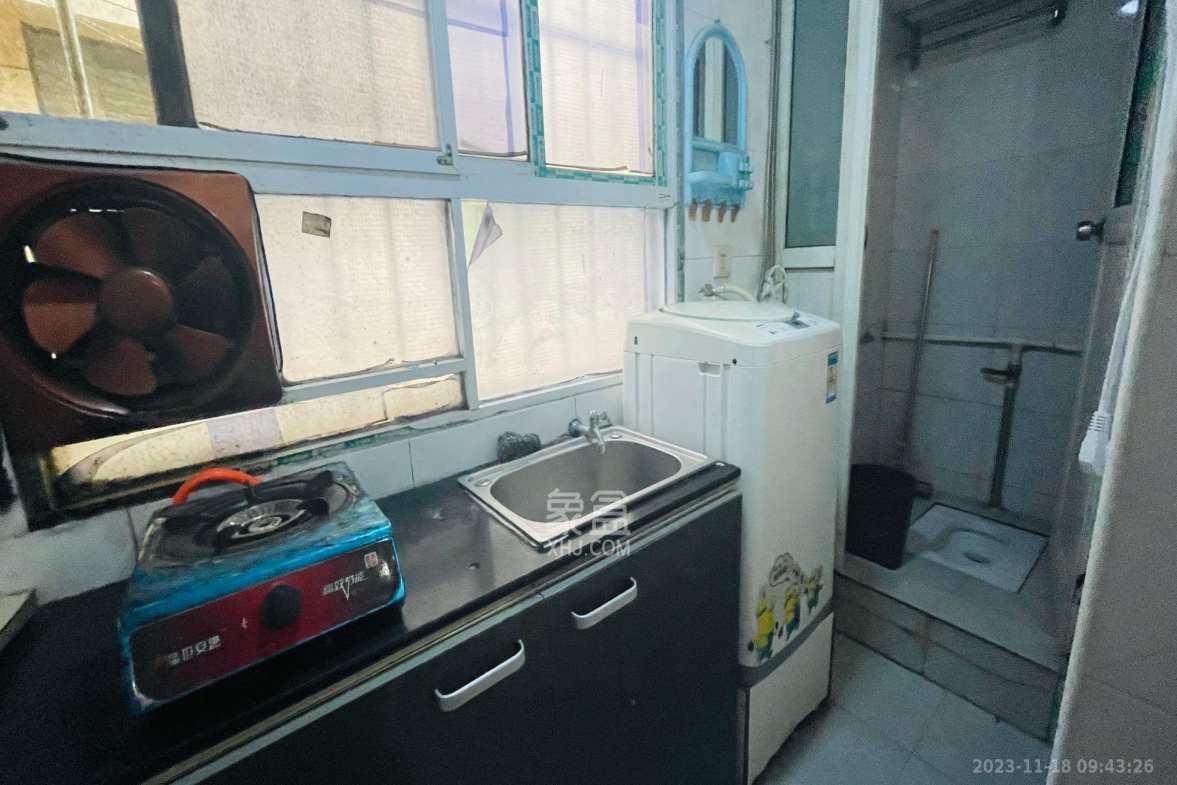 宝塔山私房散盘  1室1厅1卫   800.00元/月室内图