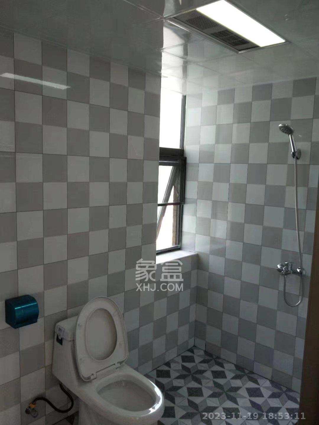 颐和佳园  3室2厅2卫    2800.0元/月 颐和佳园  3室2厅2卫    2800.0元/月室内图