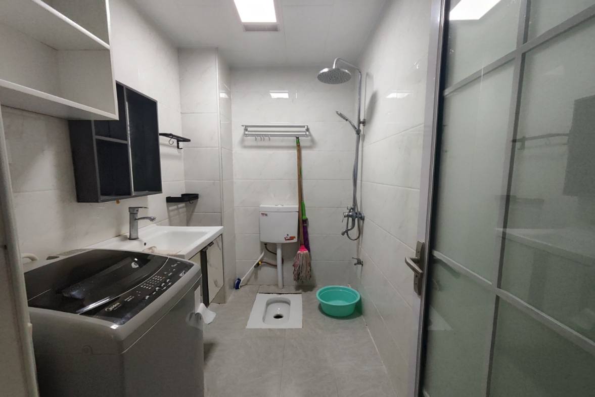 百弘学府城 1室1厅1卫 1000.0元/月 百弘学府城 1室1厅1卫 1000.0元/月室内图