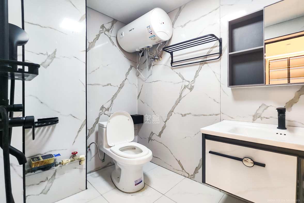 新时代广场  1室1厅1卫    3500.0元/月室内图