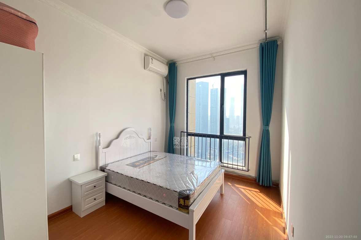 复地崑玉国际一期  4室2厅2卫    6000.0元/月室内图