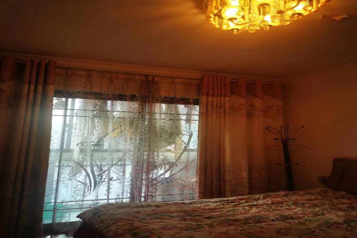 大同芙蓉  3室2厅1卫    2500.0元/月室内图