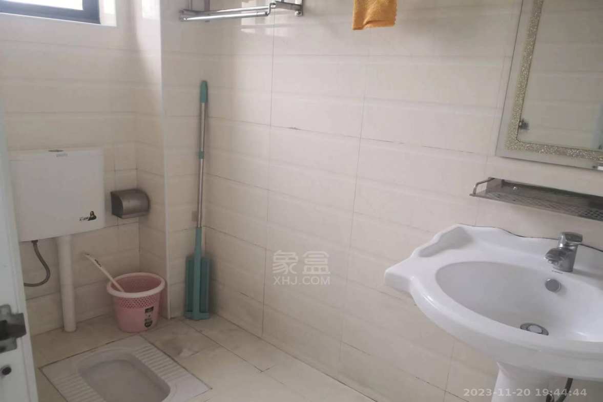 东方铭苑 1室1厅1卫 1100.0元/月 东方铭苑 1室1厅1卫 1100.0元/月室内图