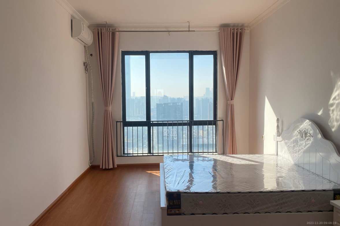 复地崑玉国际一期  4室2厅2卫    6000.0元/月室内图