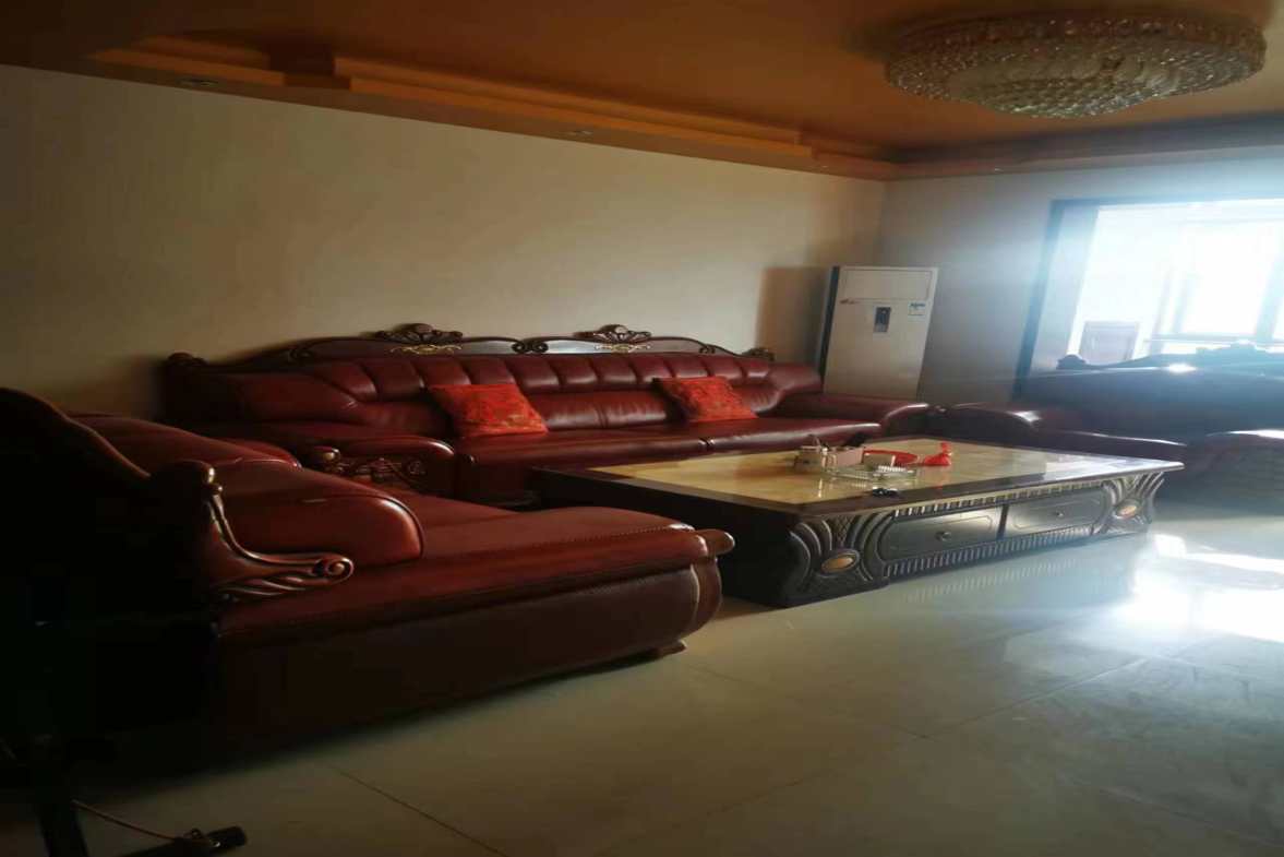 大同芙蓉  3室2厅1卫    2500.0元/月室内图