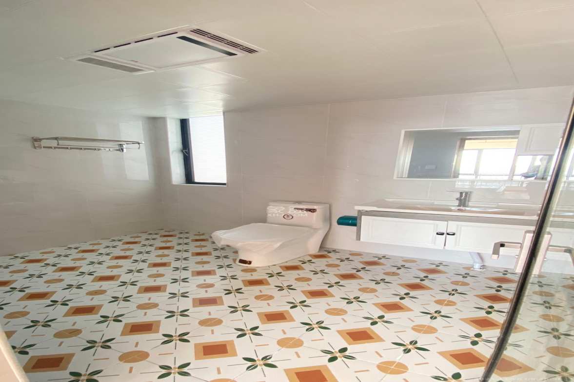 复地崑玉国际一期  4室2厅2卫    6000.0元/月室内图