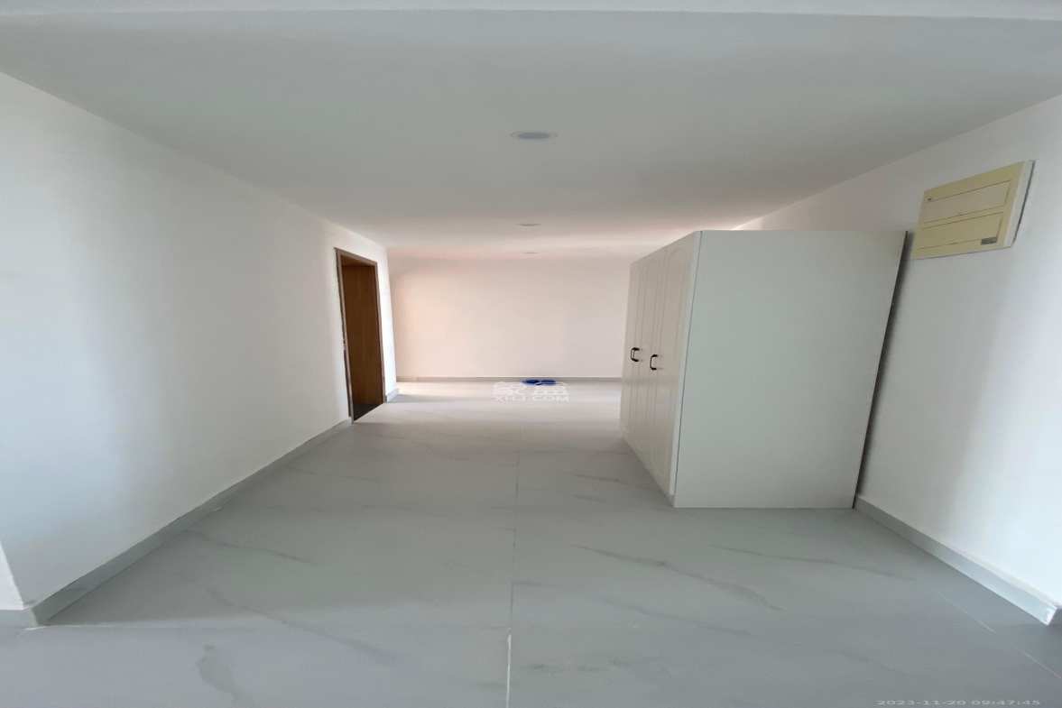 复地崑玉国际一期  4室2厅2卫    6000.0元/月室内图