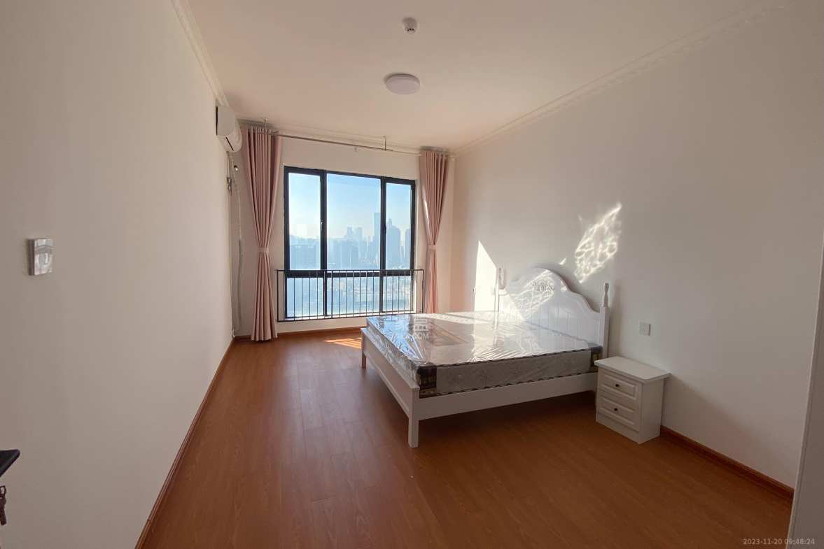 复地崑玉国际一期  4室2厅2卫    6000.0元/月室内图