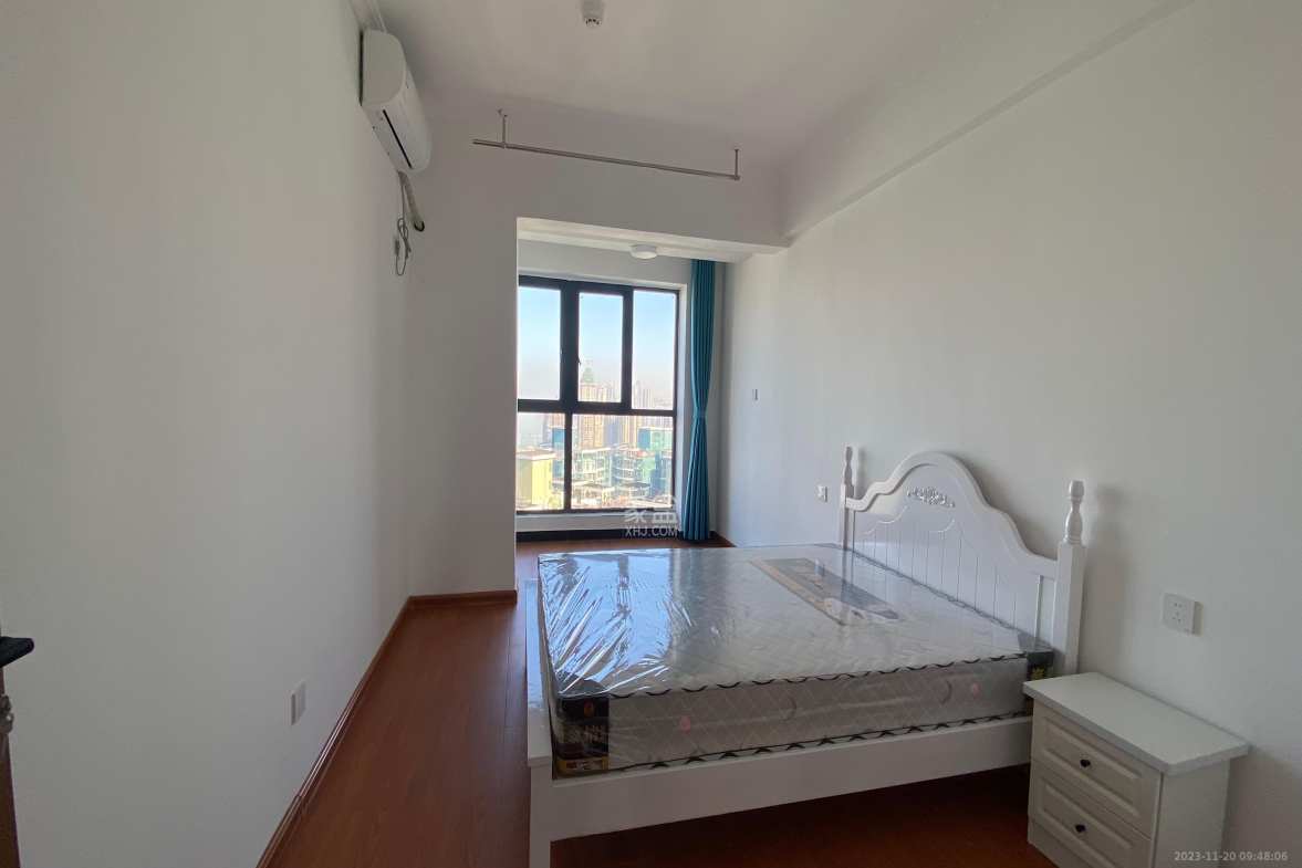 复地崑玉国际一期  4室2厅2卫    6000.0元/月室内图