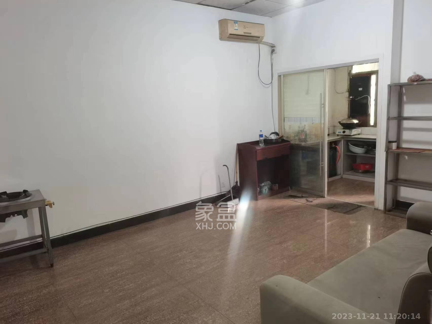 繁城西村   70.0㎡      2200.0元/月室内图