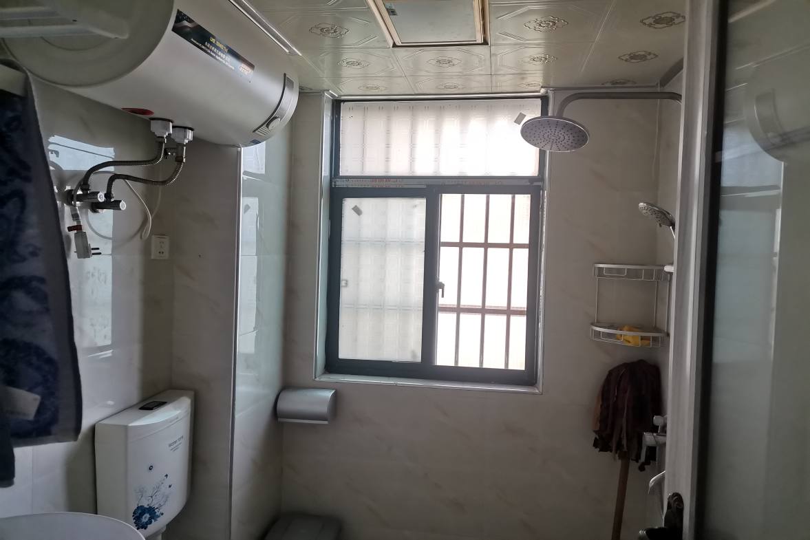 上尚城 2室2厅1卫 1600.0元/月 上尚城 2室2厅1卫 1600.0元/月室内图