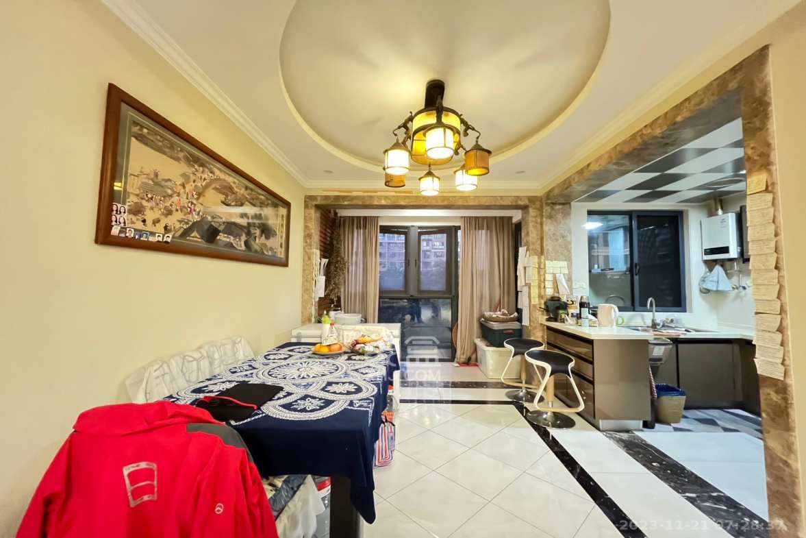 深业睿城  3室2厅2卫    3000.0元/月室内图