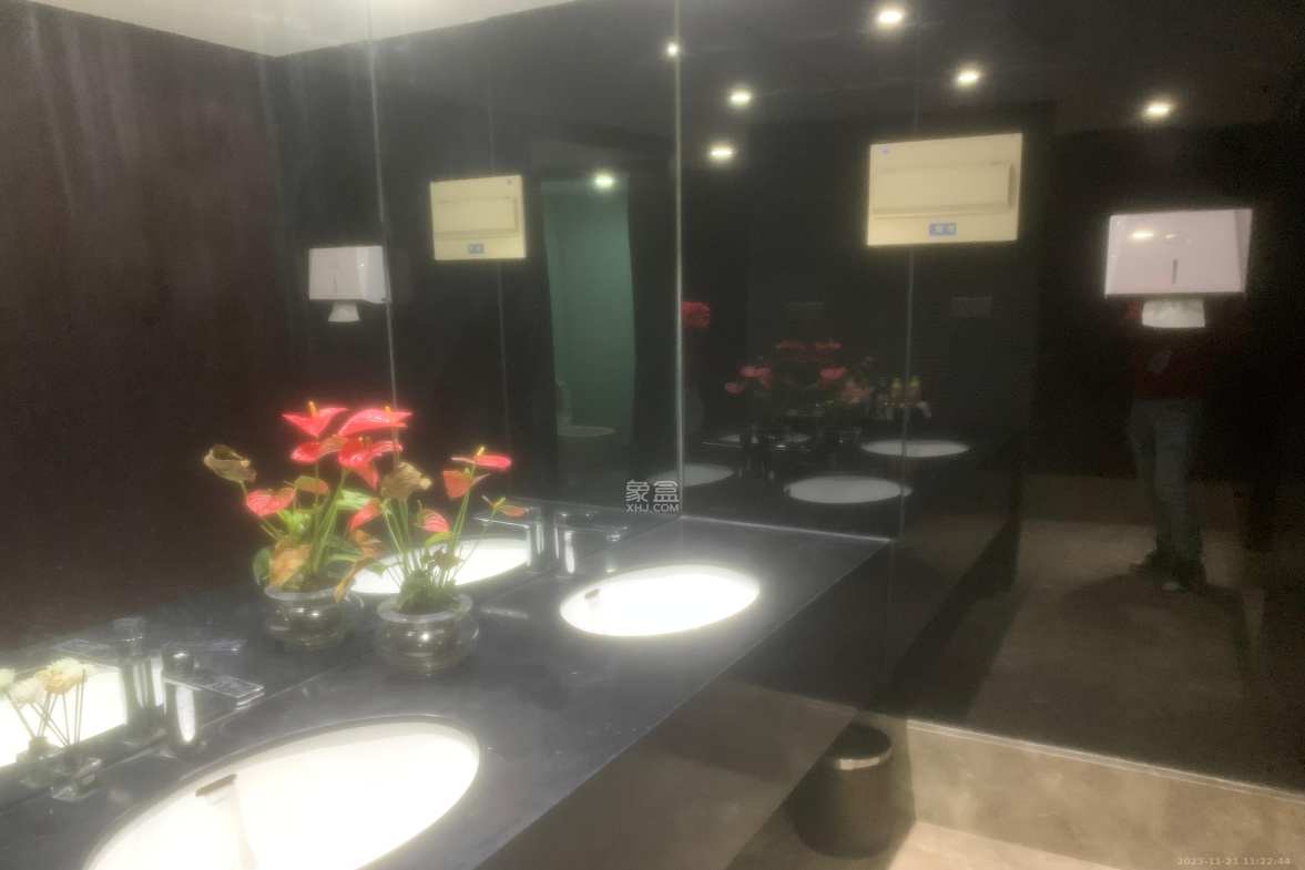 鸿飞大厦  0室0厅0卫   8500.00元/月室内图