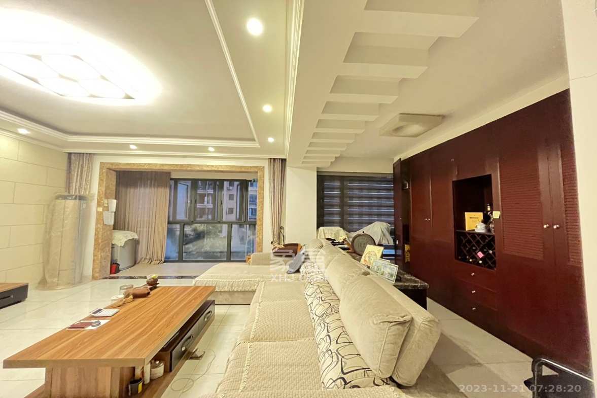 深业睿城  3室2厅2卫    3000.0元/月室内图1