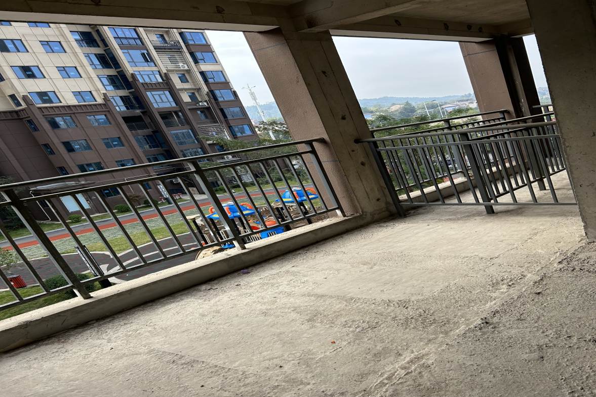 中甸.上河郡  0室0厅0卫    60.0万客厅