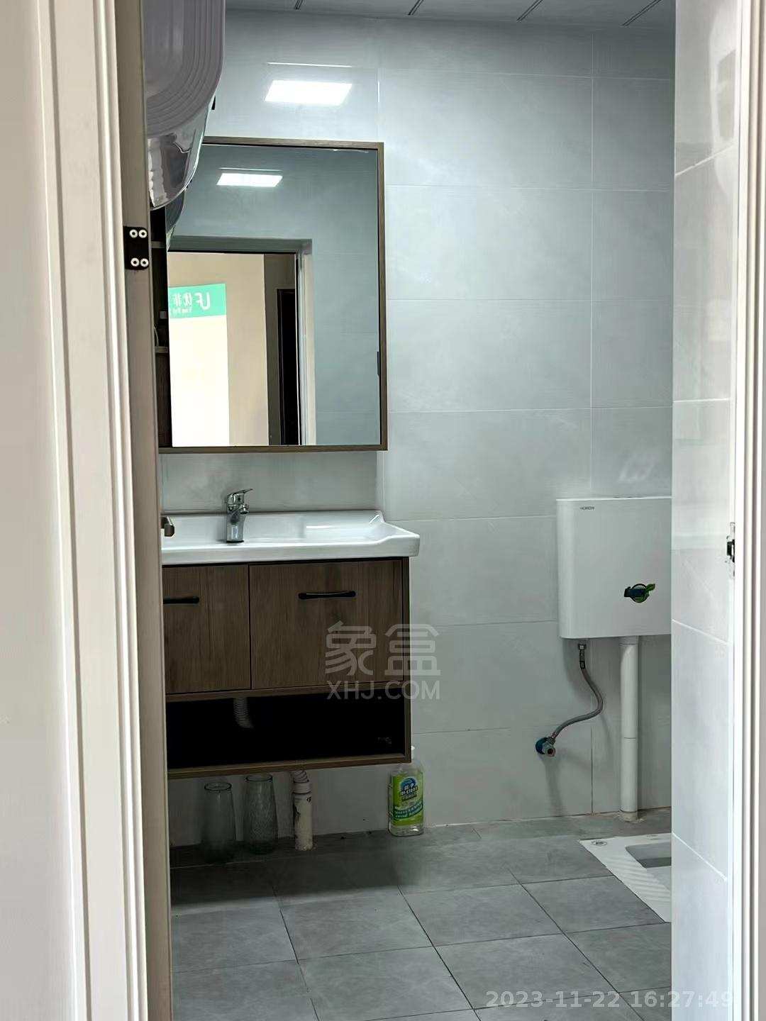 华晨御园 1室1厅1卫 1600.0元/月 华晨御园 1室1厅1卫 1600.0元/月室内图