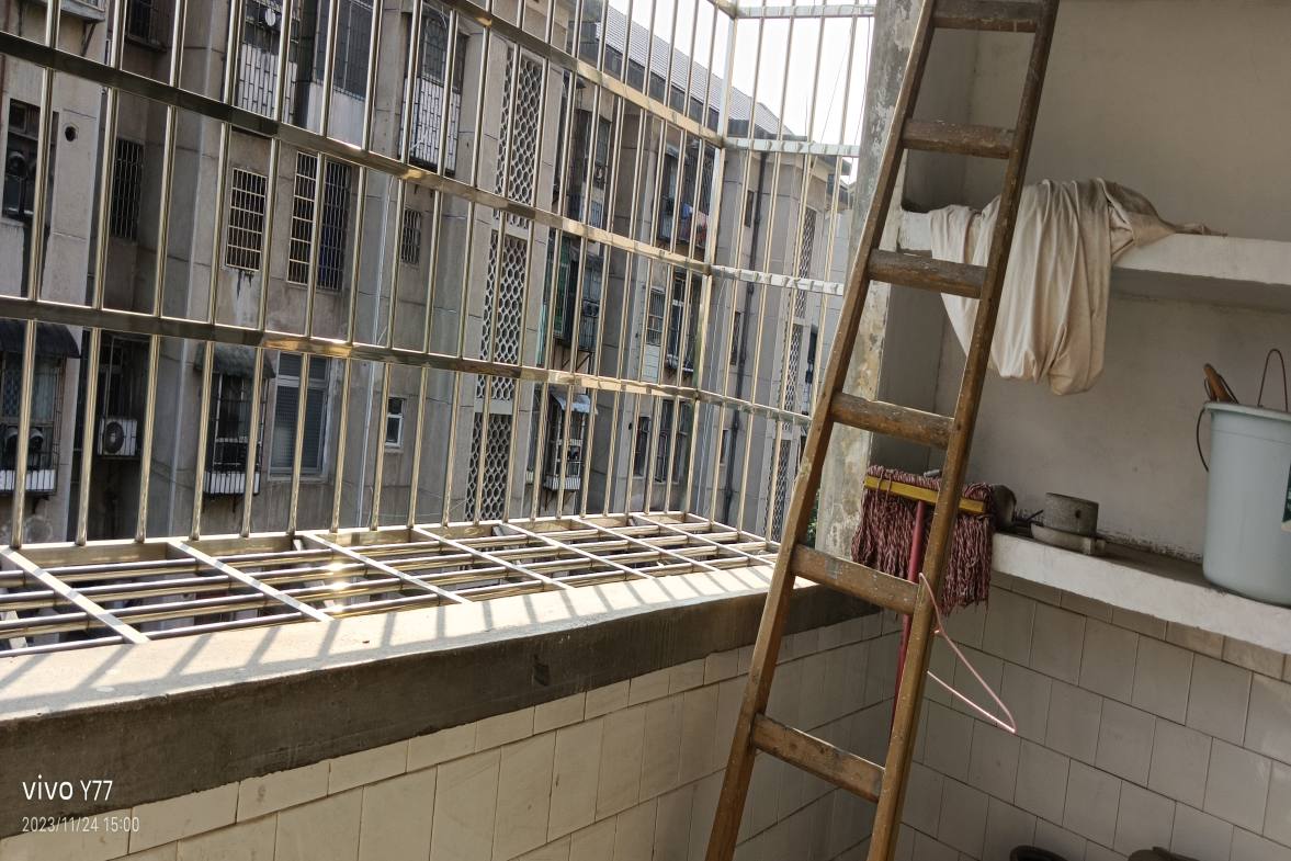 电力局家属楼 3室1厅1卫 800.0元/月 电力局家属楼 3室1厅1卫 800.0元/月室内图