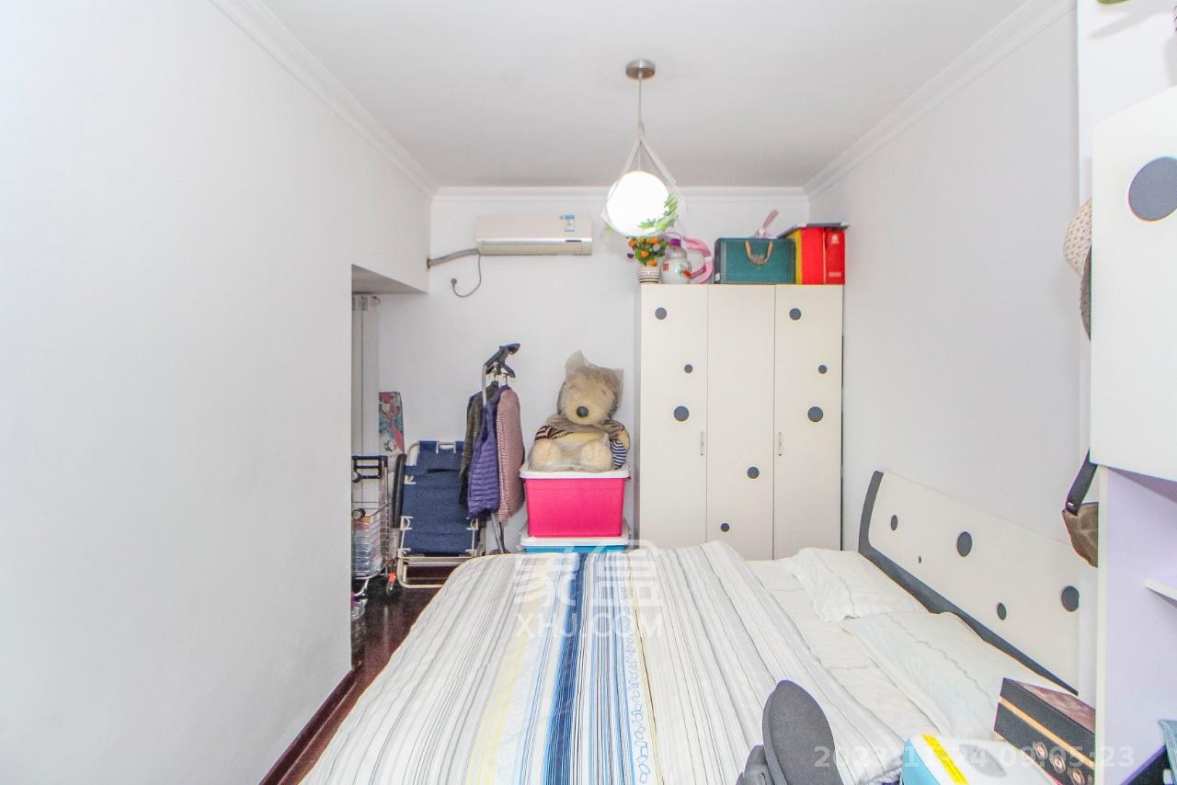 中海国际一期  3室2厅1卫    2000.0元/月室内图