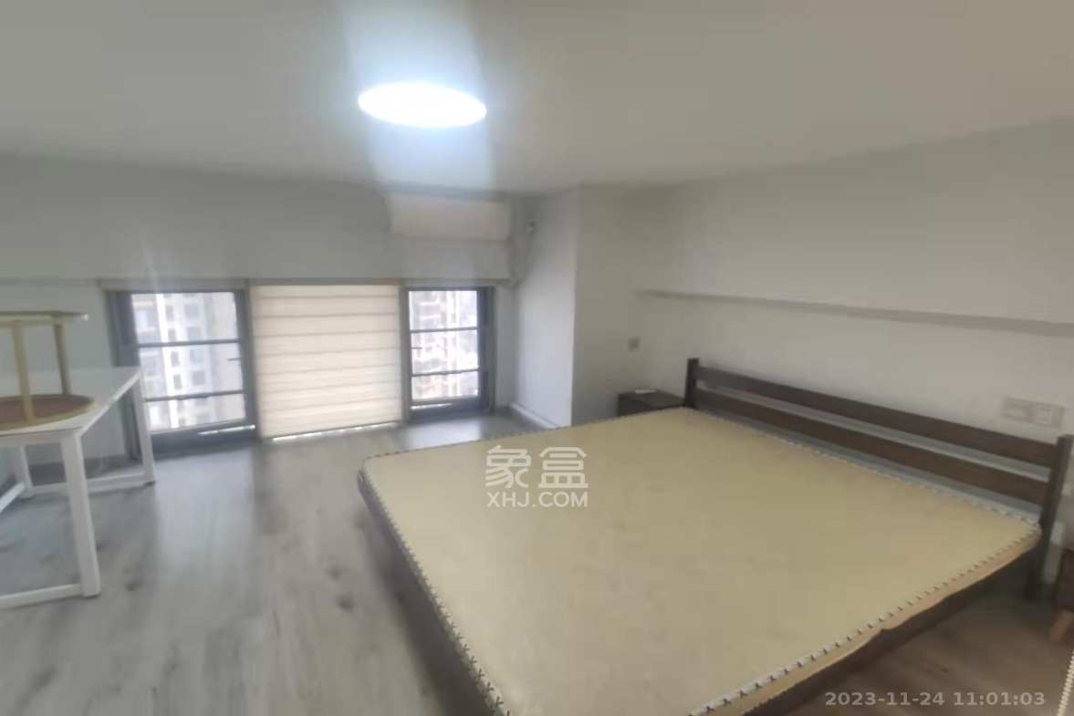 梅溪湖金茂湾  2室1厅1卫   2600.00元/月室内图