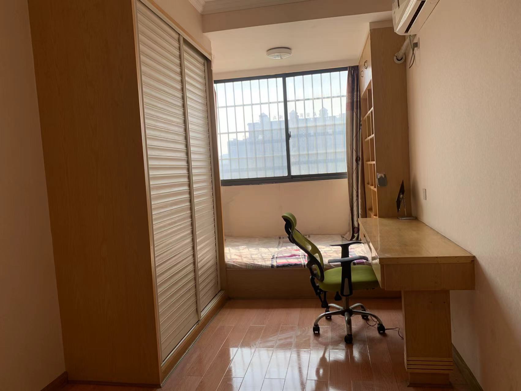 蒸湘世纪城  0室0厅0卫    70.0万