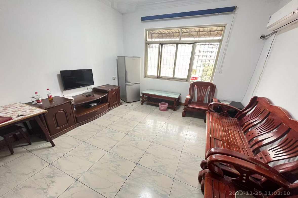 泰山办事处 3室2厅1卫 850.0元/月 泰山办事处 3室2厅1卫 850.0元/月室内图