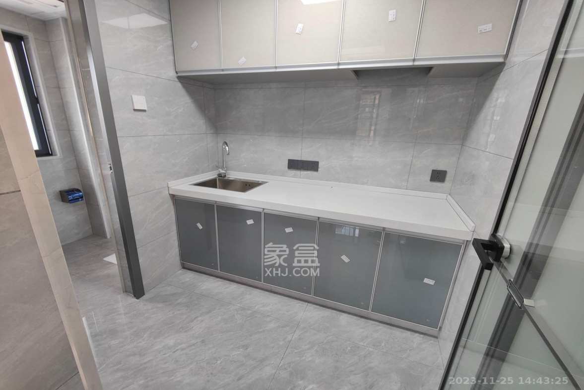 山水新城  1室1厅1卫    1800.0元/月室内图