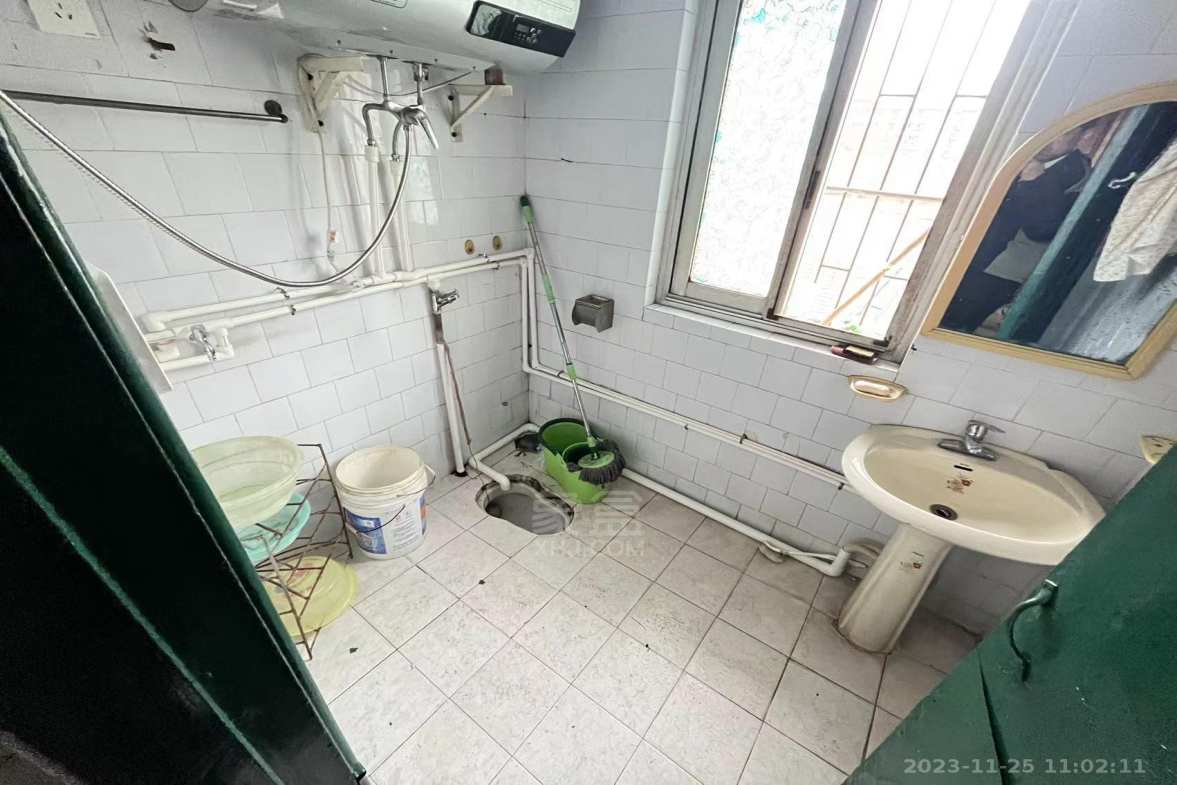 泰山办事处 3室2厅1卫 850.0元/月 泰山办事处 3室2厅1卫 850.0元/月室内图