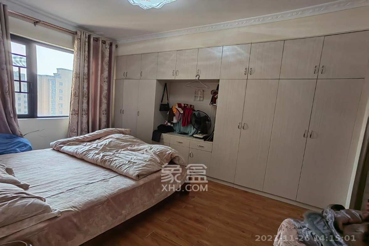 中悦领秀城  3室2厅2卫    2600.0元/月室内图