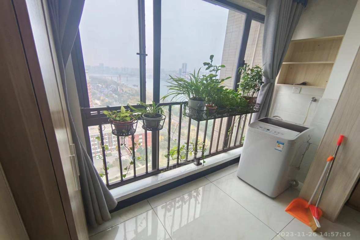 中泰财富湘江 1室1厅1卫 1300.0元/月 中泰财富湘江 1室1厅1卫 1300.0元/月小区图