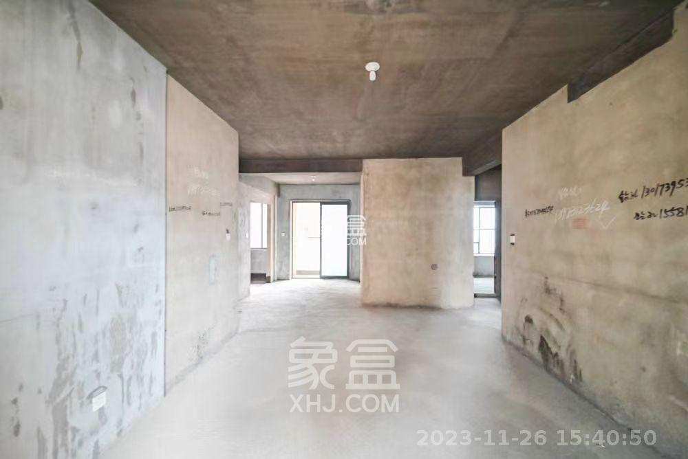 新城新世界四期柏樾  4室2厅2卫    2000.0元/月室内图