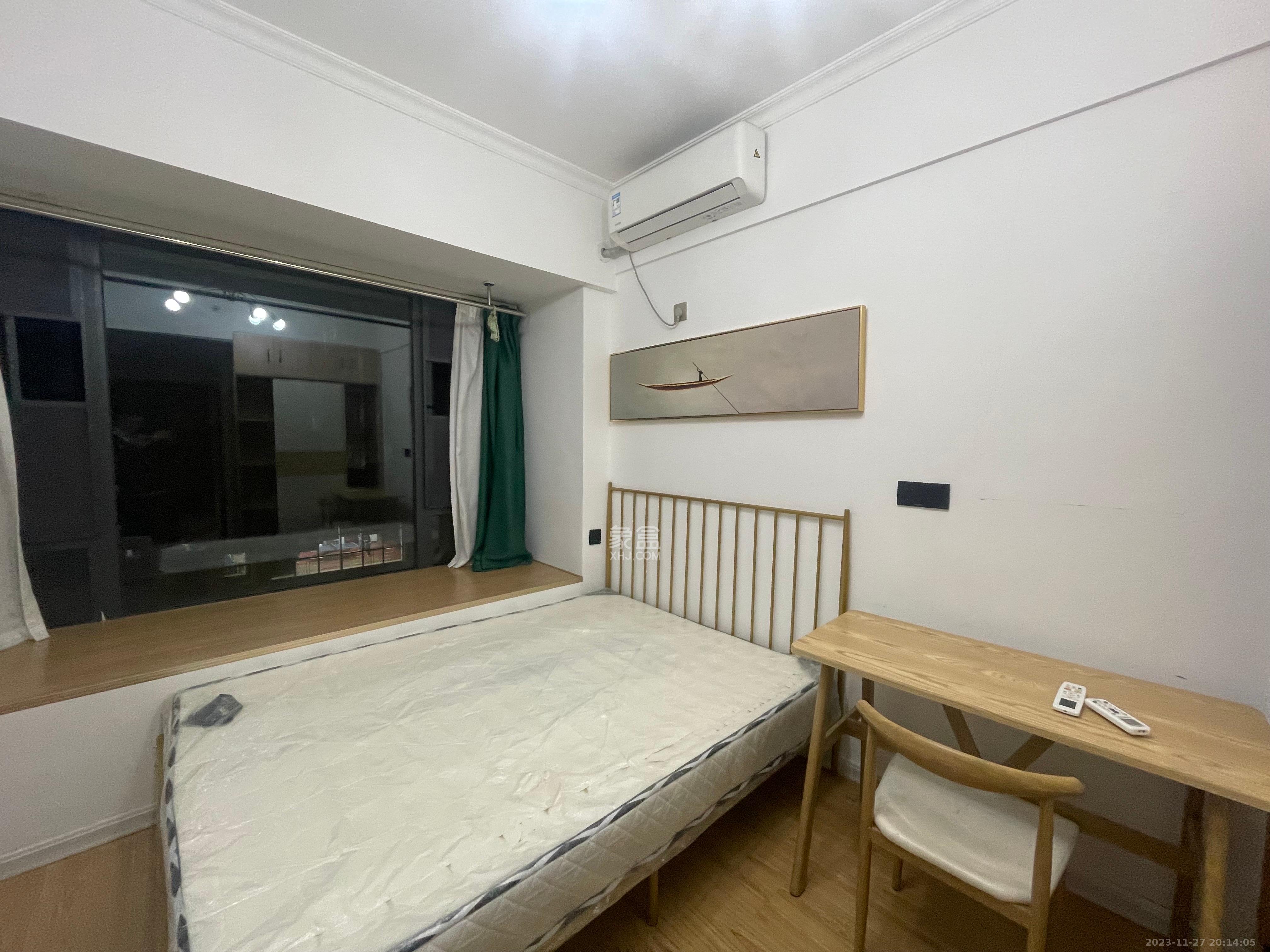 龙湖湘江星座（祺鑫星座公寓）  1室1厅1卫    1500.0元/月