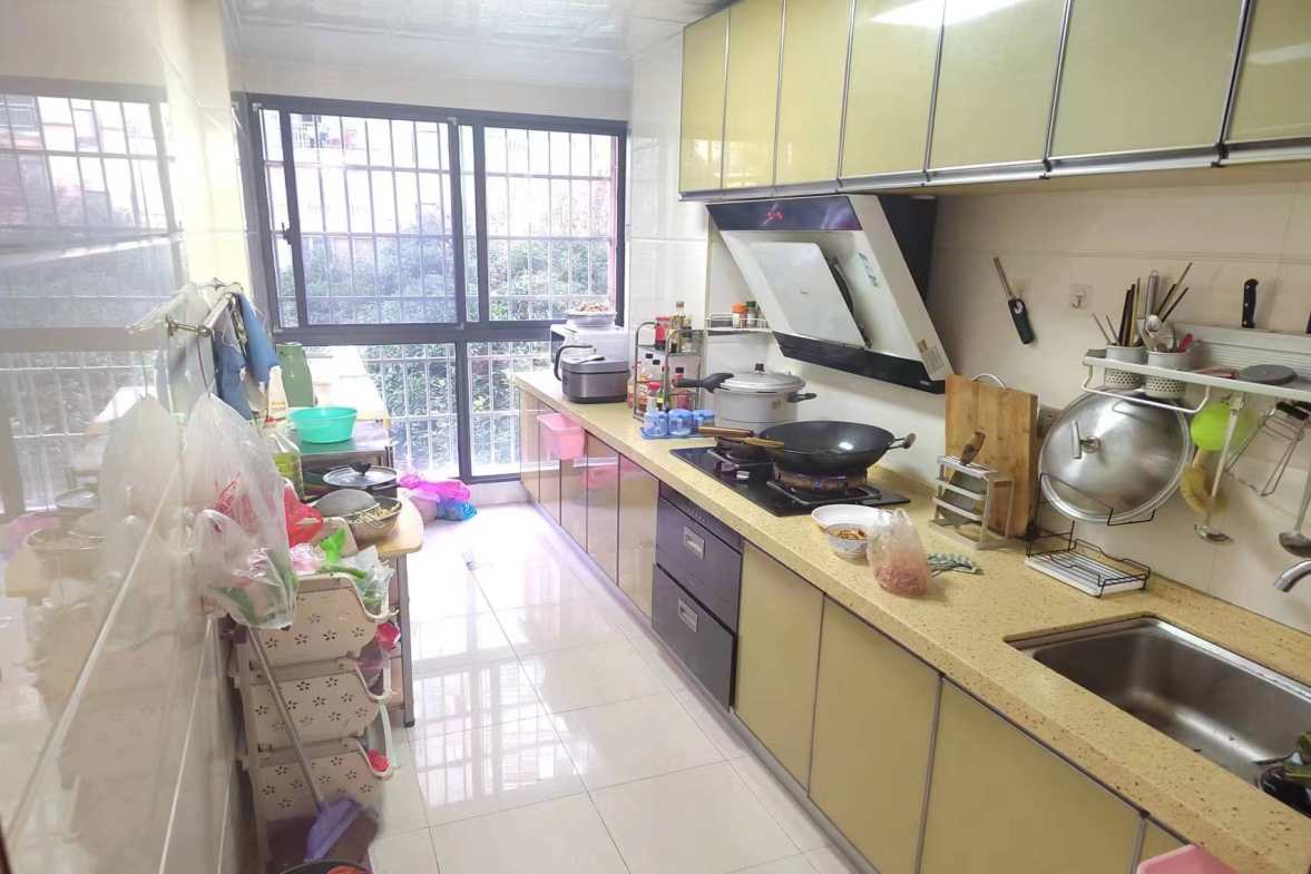 龙洲馨苑  3室2厅2卫   83.80万室内图