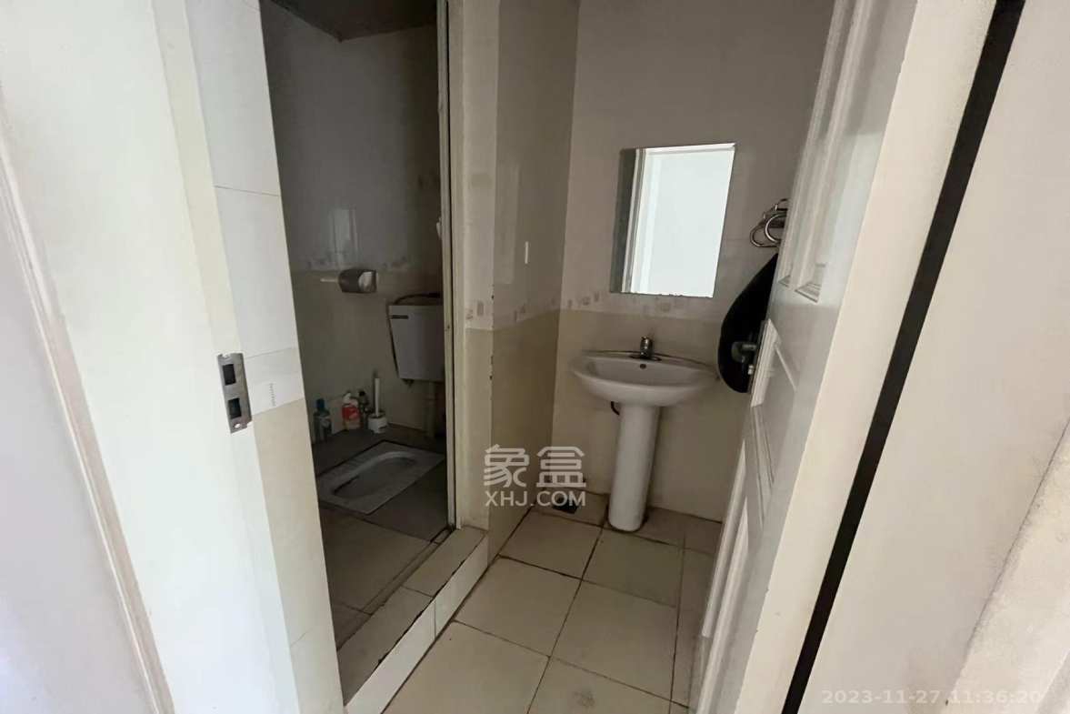 华菱新城地标 1室1厅1卫 7500.0元/月 华菱新城地标 1室1厅1卫 7500.0元/月室内图