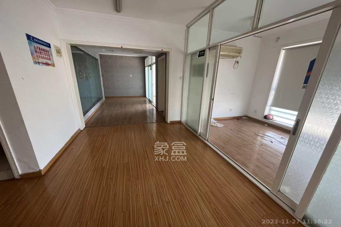 华菱新城地标 1室1厅1卫 7500.0元/月 华菱新城地标 1室1厅1卫 7500.0元/月室内图