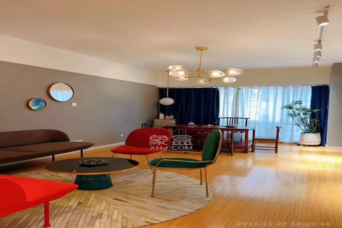 摩天一号 1室1厅1卫 4000.0元/月 摩天一号 1室1厅1卫 4000.0元/月室内图