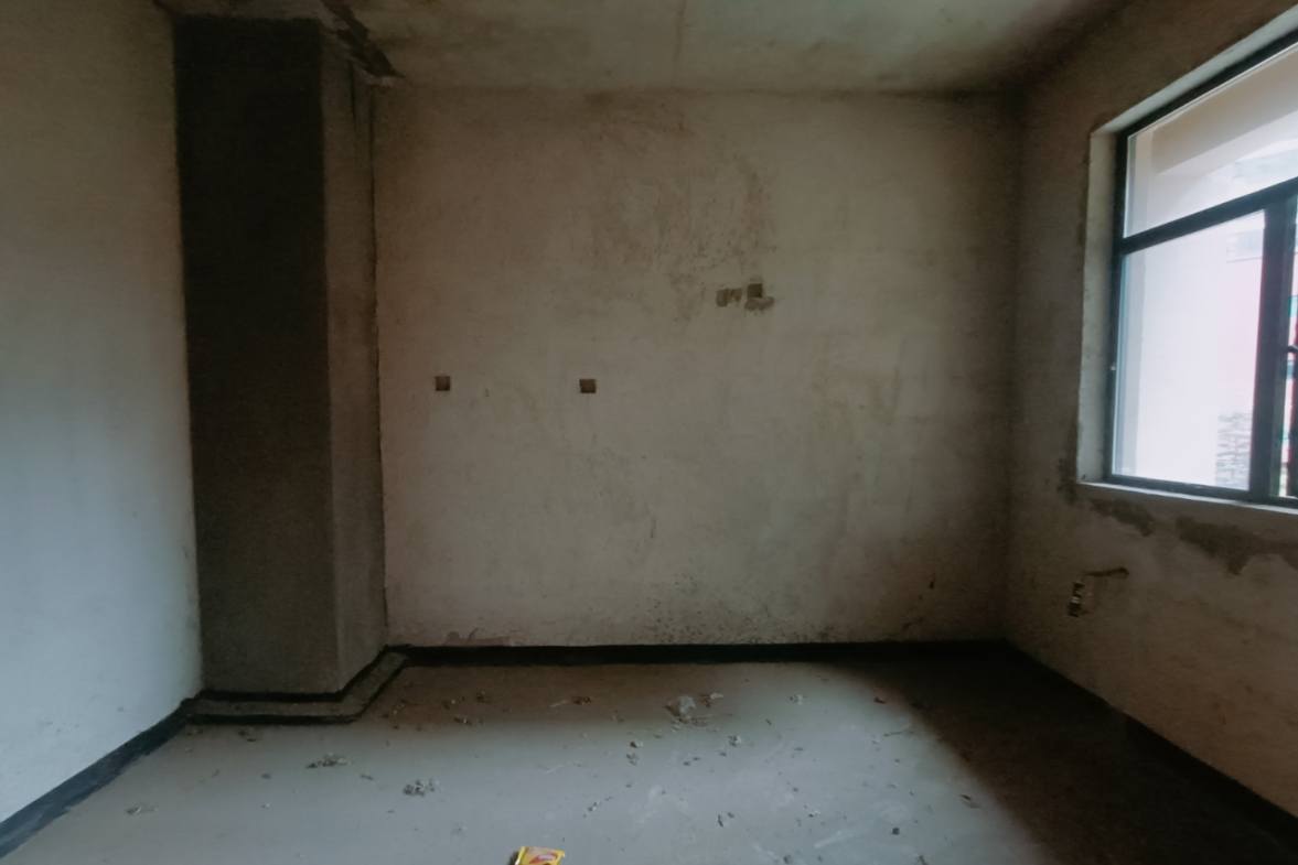 华达机械厂  3室1厅1卫    37.5万客厅