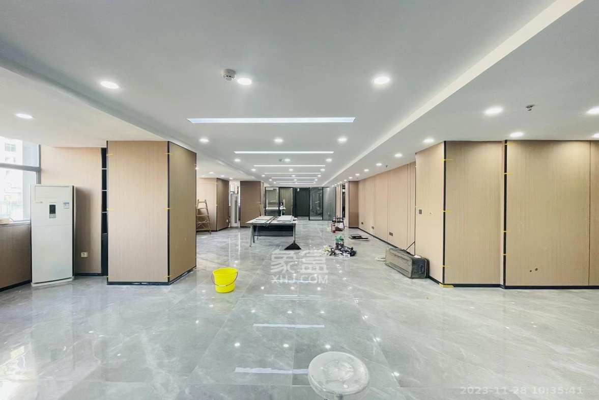 湘域中央  3室2厅1卫   19000.00元/月室内图
