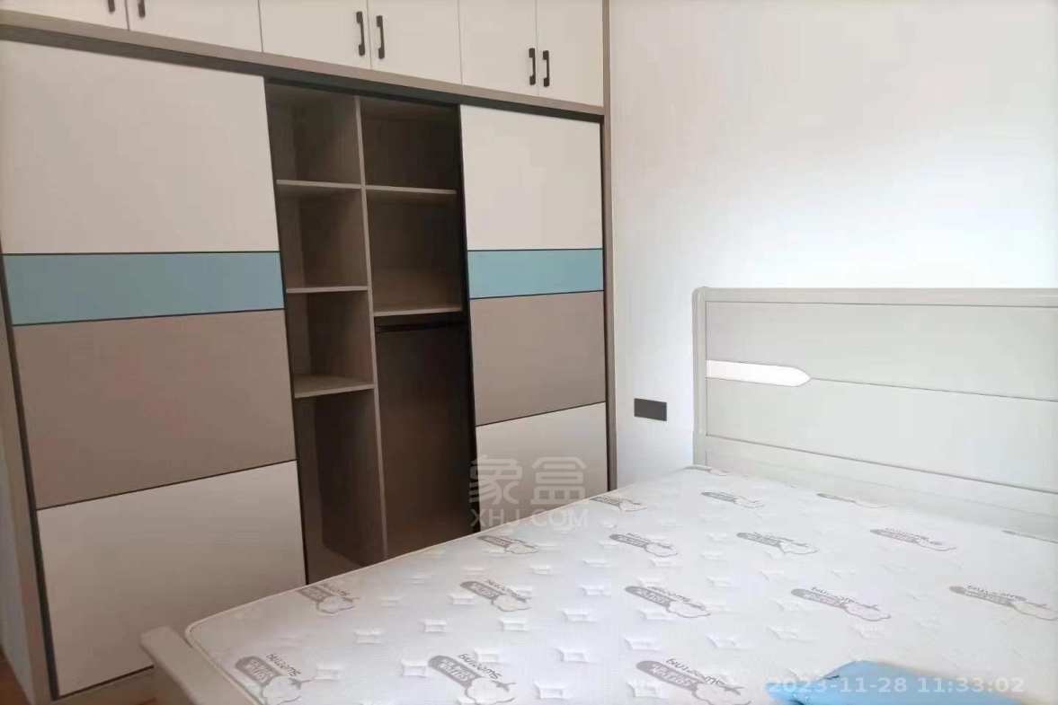 流金岁月-华晨国际  3室2厅1卫    2800.0元/月室内图