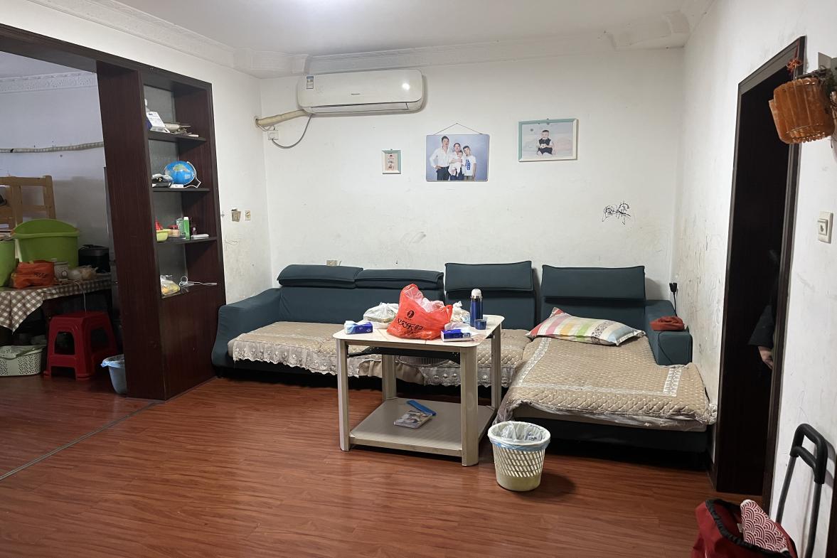 邮政家属楼 3室2厅2卫 37.8万 邮政家属楼 3室2厅2卫 37.8万室内图