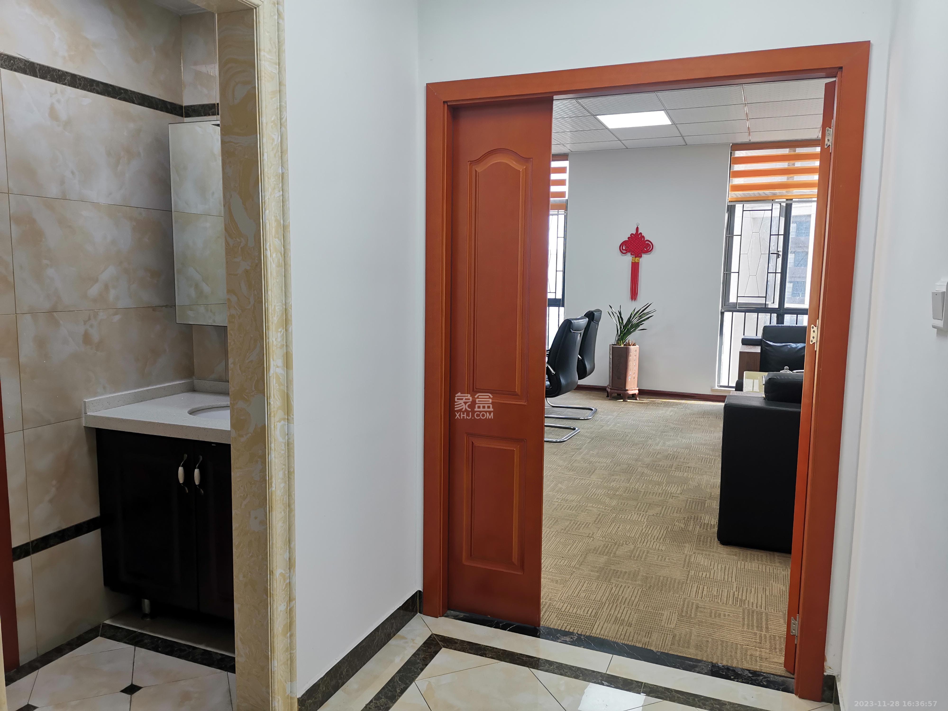 叠彩兰亭   370.0㎡      17500.0元/月室内图