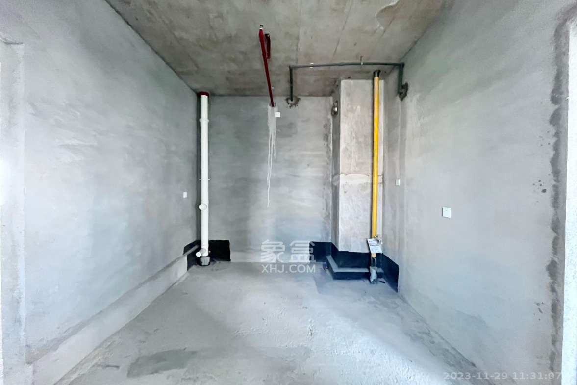 福晟翡翠湾 4室2厅2卫 10000.0元/月 福晟翡翠湾 4室2厅2卫 10000.0元/月室内图