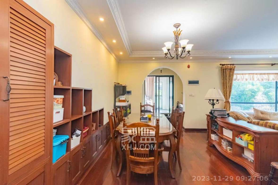 藏珑湖上国际花园  3室2厅2卫    7500.0元/月室内图