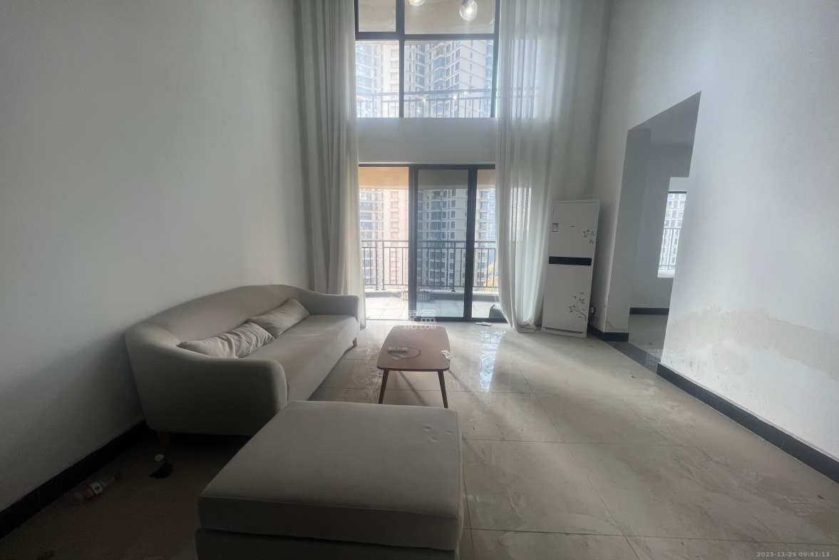 保利麓谷林语D区  3室2厅1卫    2900.0元/月 保利麓谷林语D区  3室2厅1卫    2900.0元/月室内图