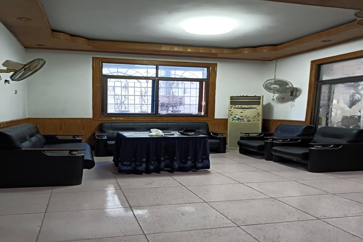 市商业局老小区  4室1厅1卫    850.0元/月室内图