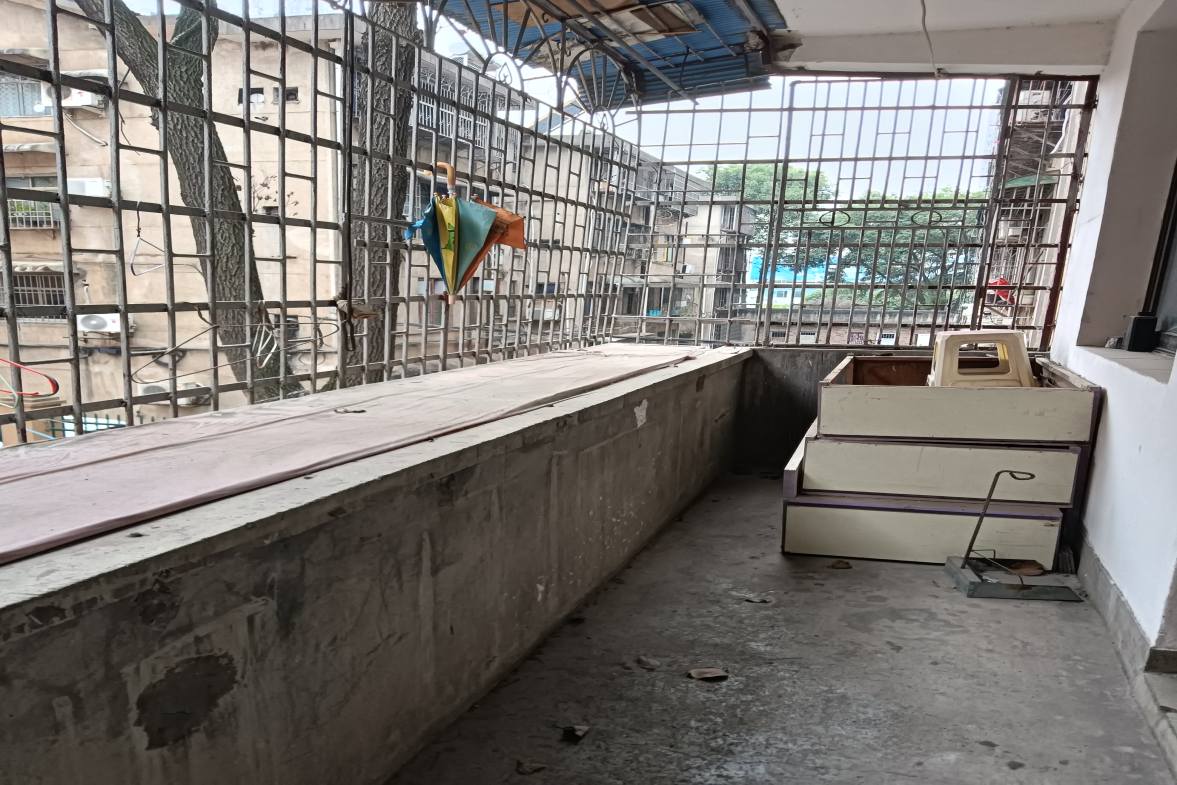 市商业局老小区  4室1厅1卫    850.0元/月户型图